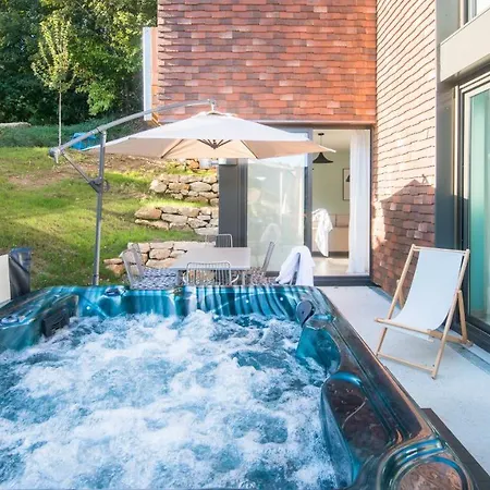 Côté Jardin Avec Jacuzzi Privatif Et Parking Privé Sarlat