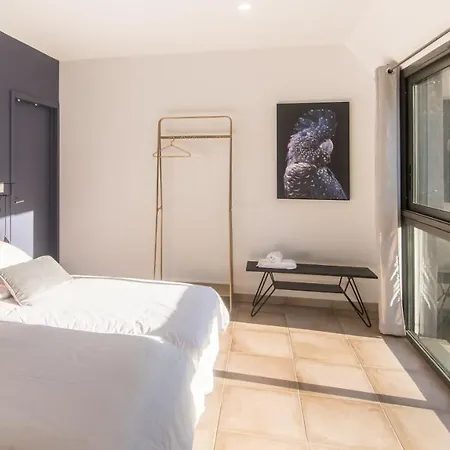 Côté Jardin Avec Jacuzzi Privatif Et Parking Privé